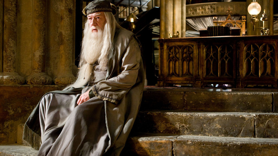 J.K. Rowling defende Albus Dumbledore: "gays têm jeito de... gente?"