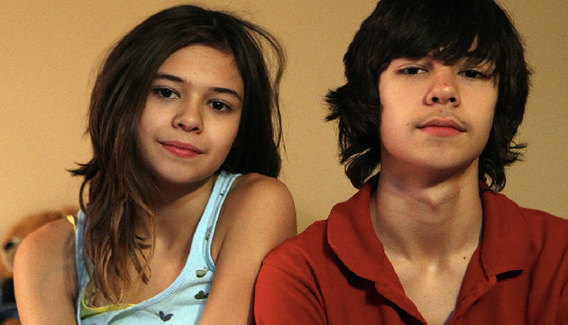 Nicole e Jonas Maines aos 14 anos