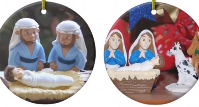 Decorações de Natal com dois Josés e duas Marias, aparentemente agressivas demais para alguns grupos cristãos.
